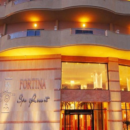 Fortina Spa Resort 슬리에마 외부 사진 The hotel's entrance
