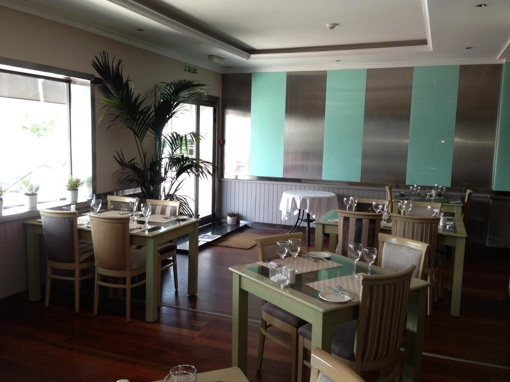 Fortina Spa Resort 슬리에마 외부 사진 Restaurant