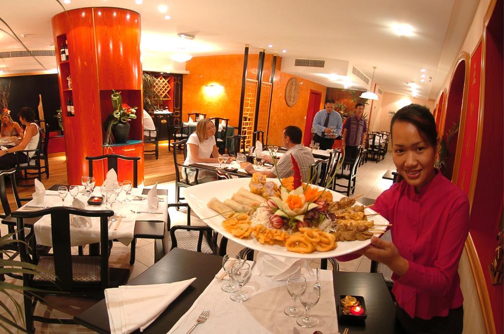 Fortina Spa Resort 슬리에마 외부 사진 A restaurant in Hanoi